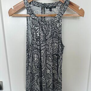 Cable & Gauge Woman's Large Tank Top